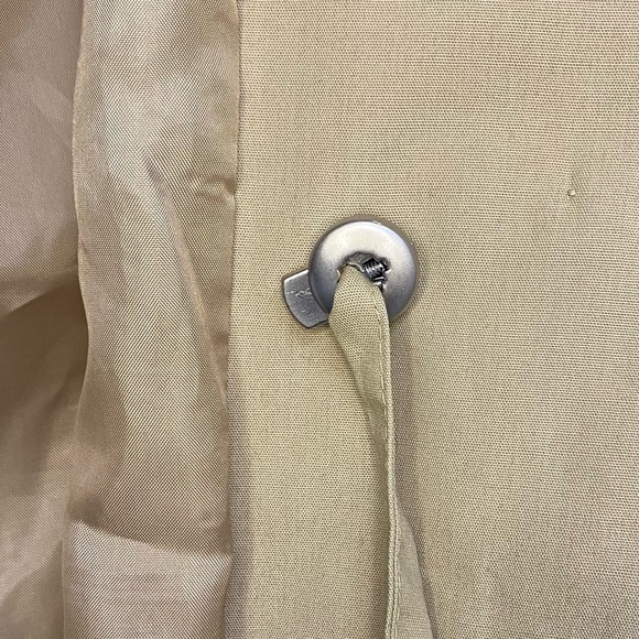 Vintage trench coat with rain guard - Picture 8 of 12